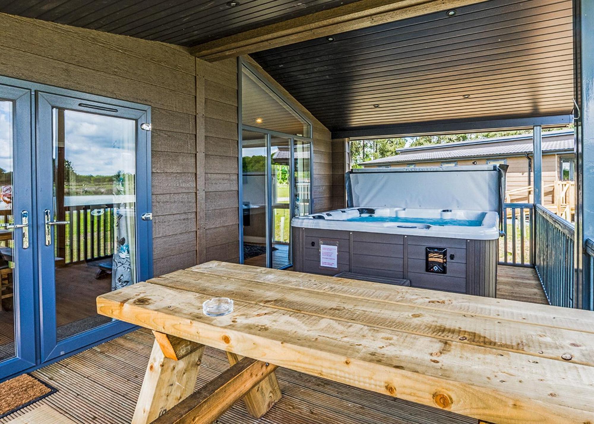 Woodhall Country Park Lodges Woodhall Spa Kültér fotó