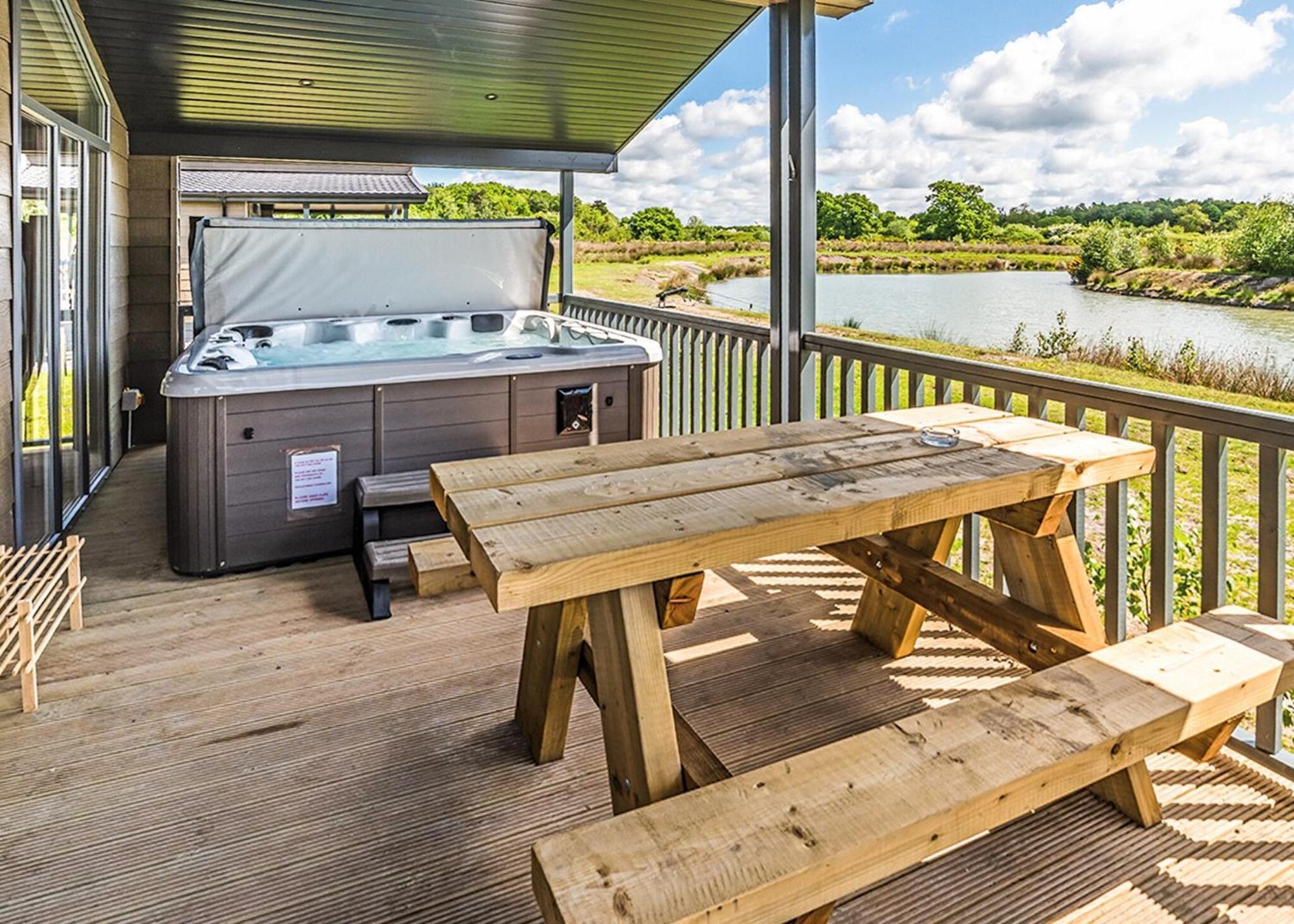 Woodhall Country Park Lodges Woodhall Spa Kültér fotó